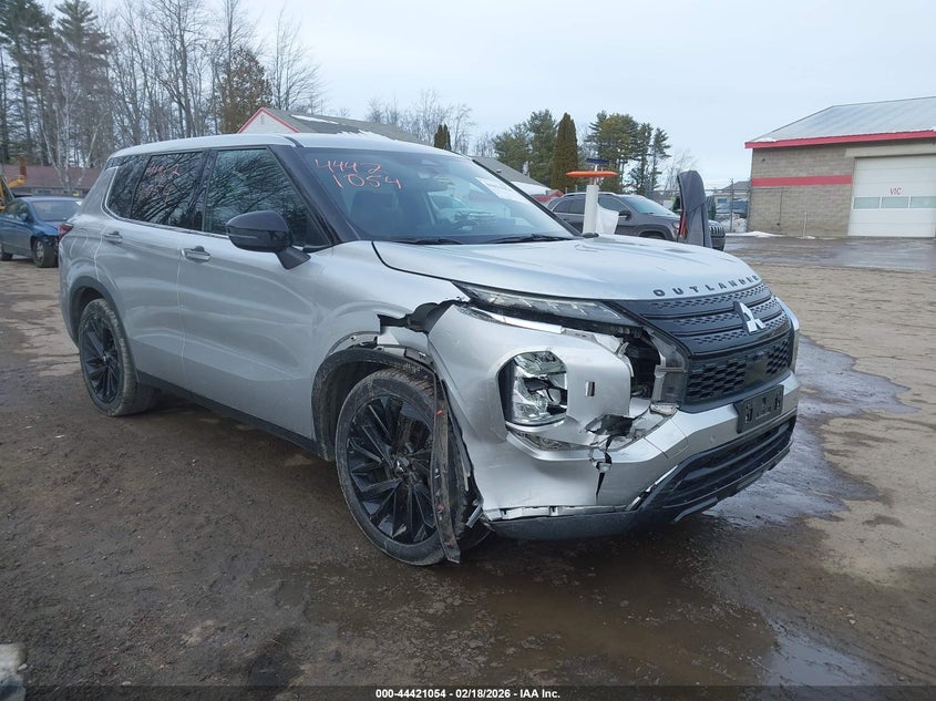 2022 Mitsubishi Outlander Black Edition S-Awc