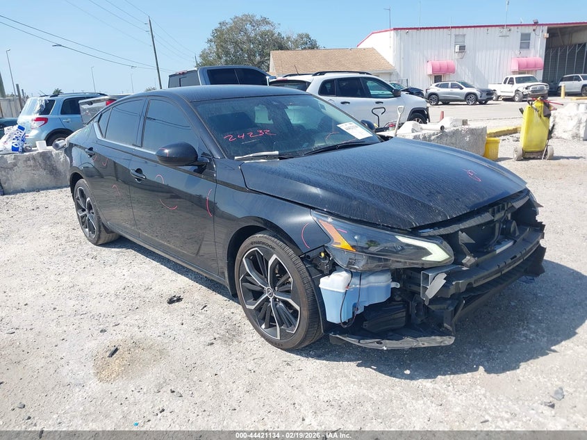 2023 Nissan Altima Sr Fwd