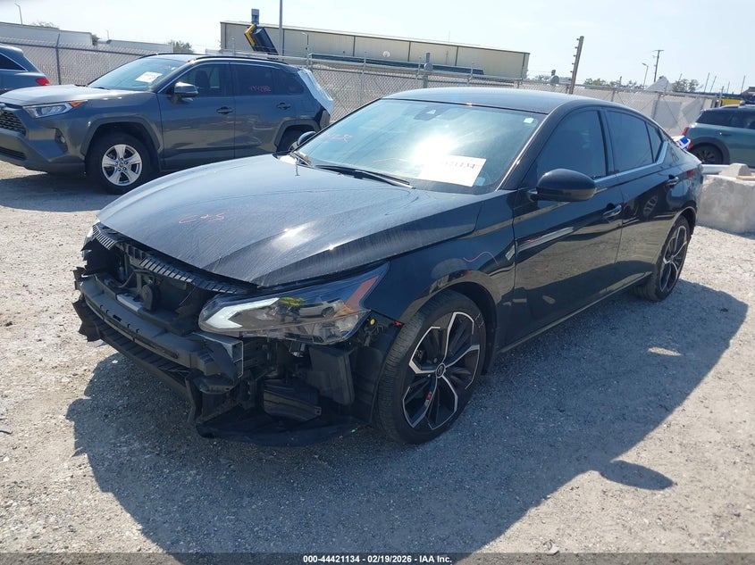 2023 Nissan Altima Sr Fwd