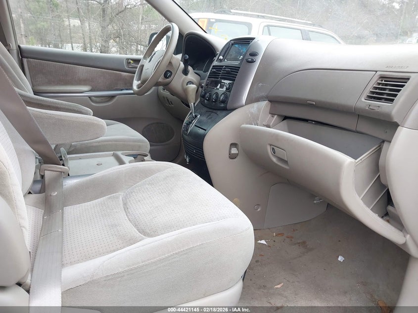 2008 Toyota Sienna Le