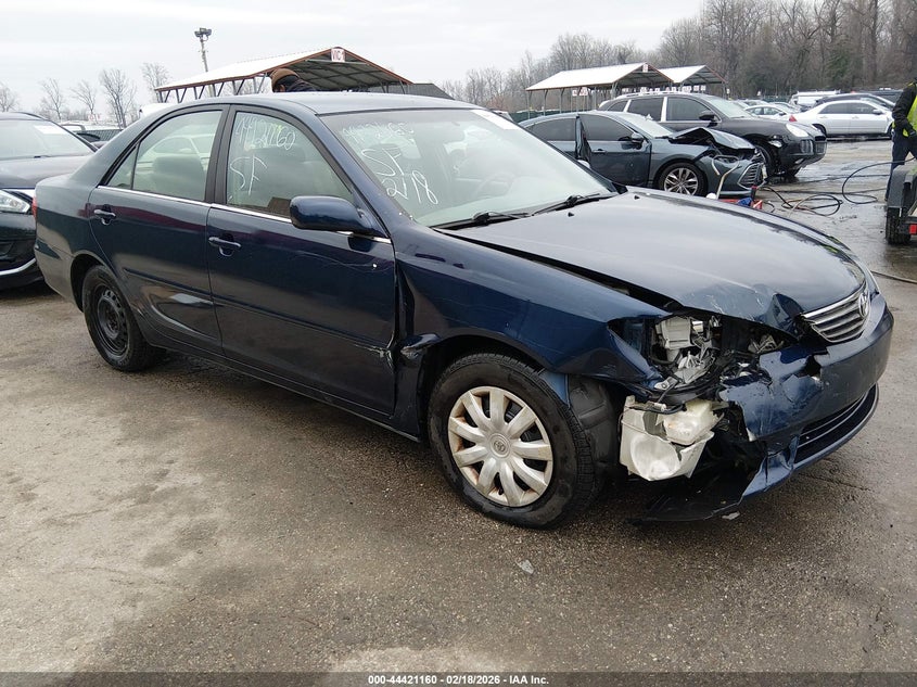 2005 Toyota Camry Le