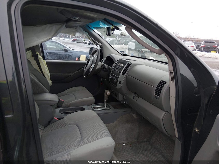 2011 Nissan Frontier Sv