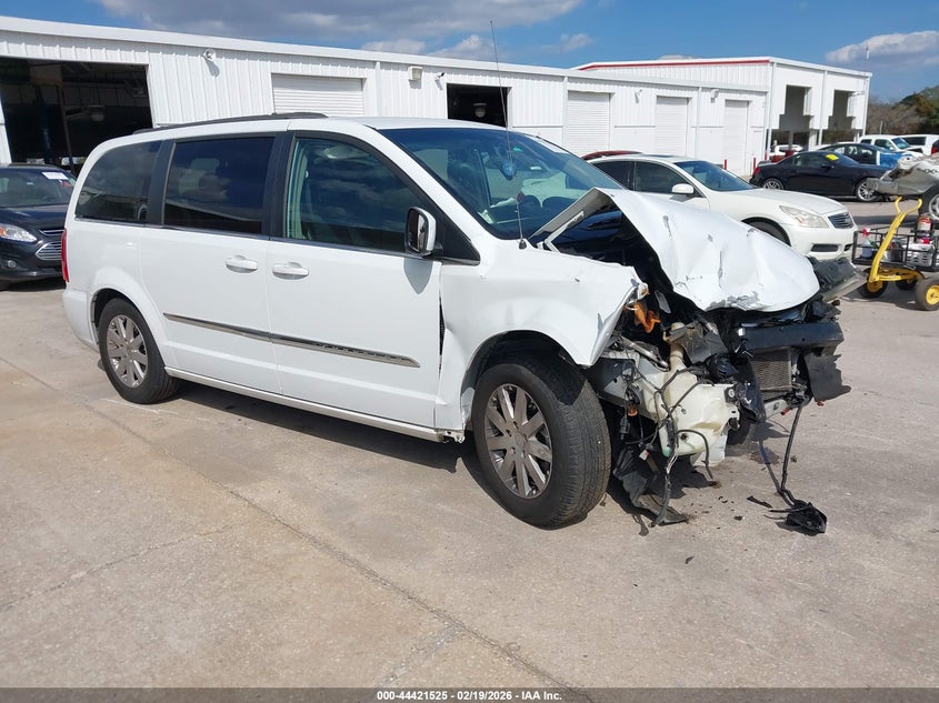 2015 Chrysler Town & Country Touring