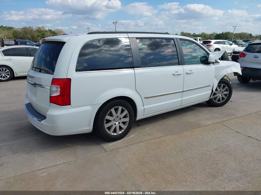 2015 Chrysler Town & Country Touring