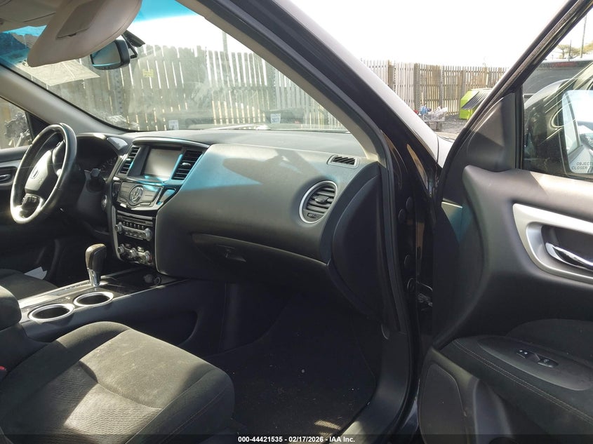 2015 Nissan Pathfinder Platinum/S/Sl/Sv