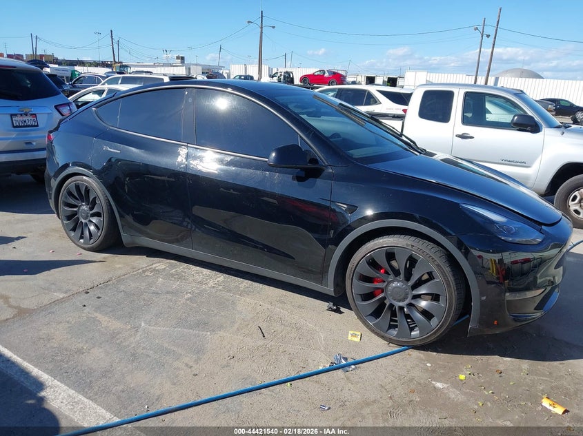2022 Tesla Model Y Performance Dual Motor All-Wheel Drive