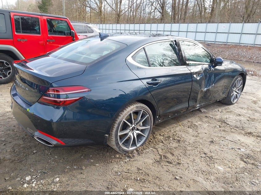 2024 Genesis G70 2.5T Rwd