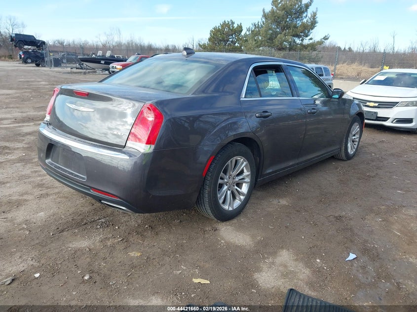 2017 Chrysler 300 Limited