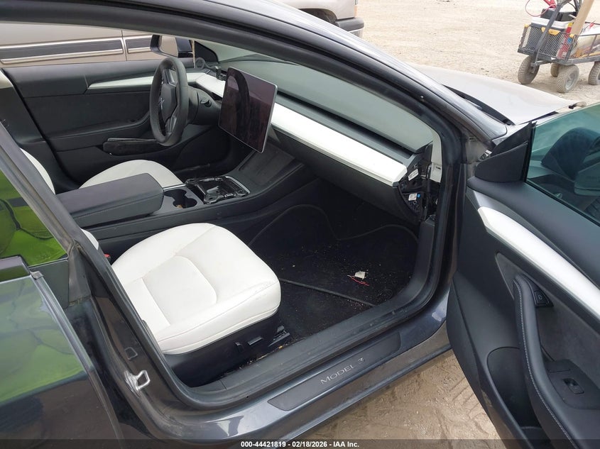 2022 Tesla Model 3 Long Range Dual Motor All-Wheel Drive