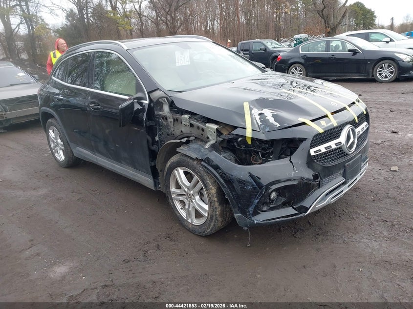 2021 MERCEDES-BENZ GLA 250 4MATIC