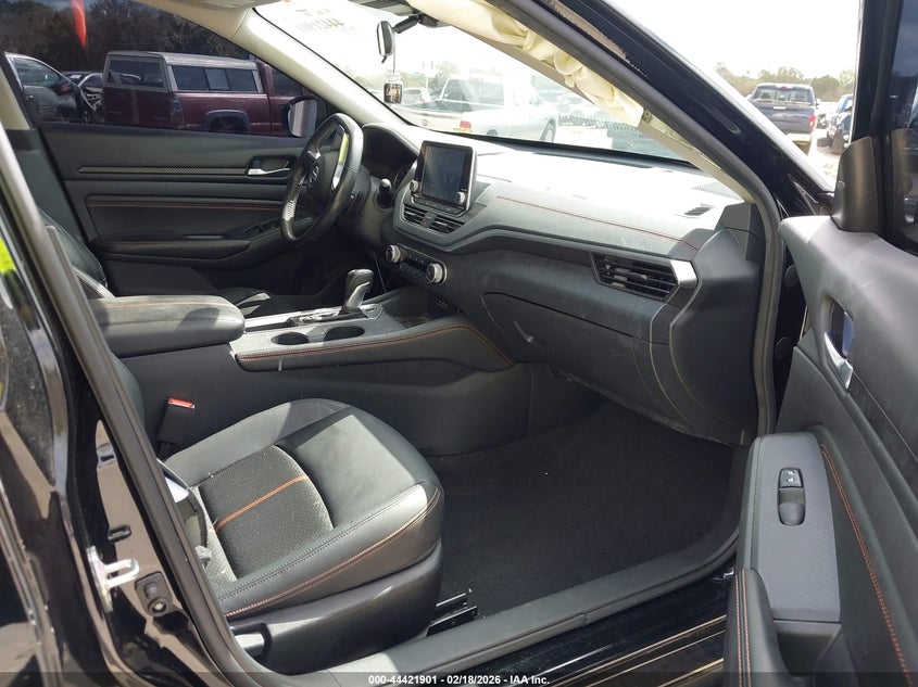 2022 Nissan Altima Sr Fwd