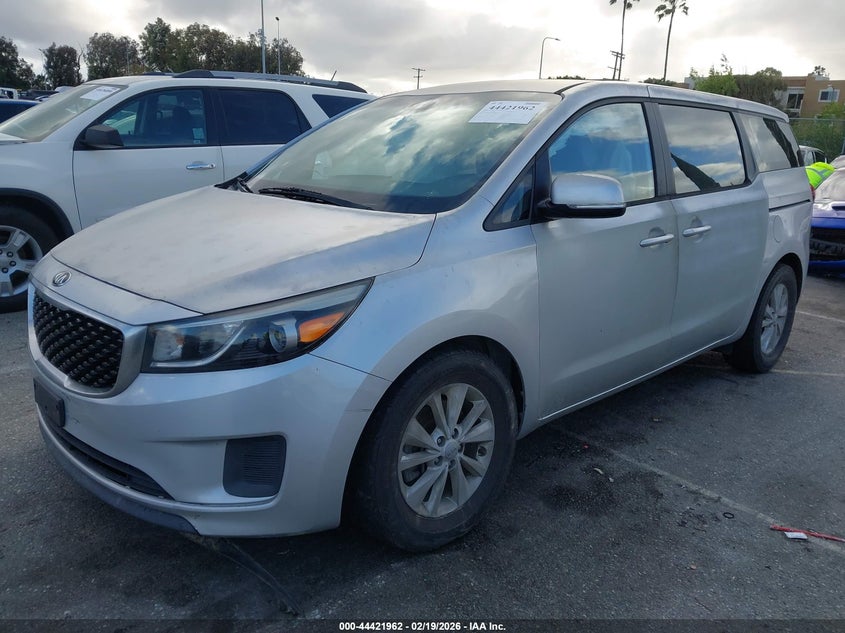 2015 Kia Sedona L