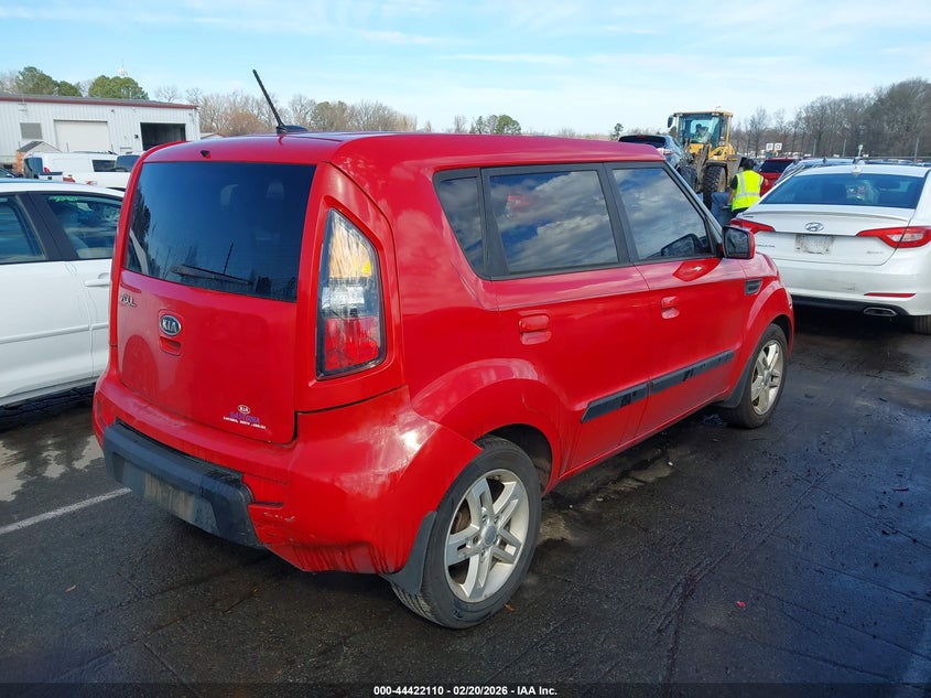 2010 Kia Soul +