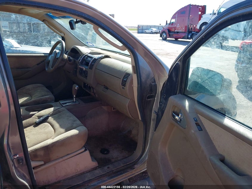 2005 Nissan Frontier Le