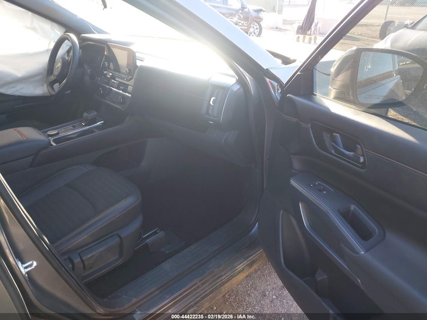 2025 Nissan Pathfinder Rock Creek 4Wd