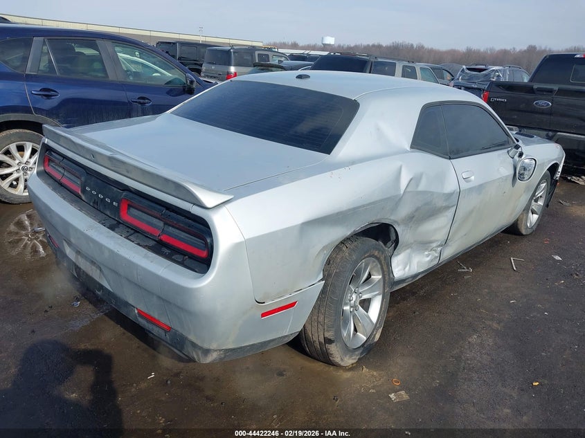 DODGE CHALLENGER - zdjęcie 4