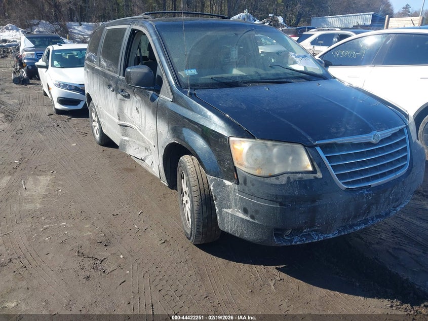 2010 Chrysler Town & Country Touring