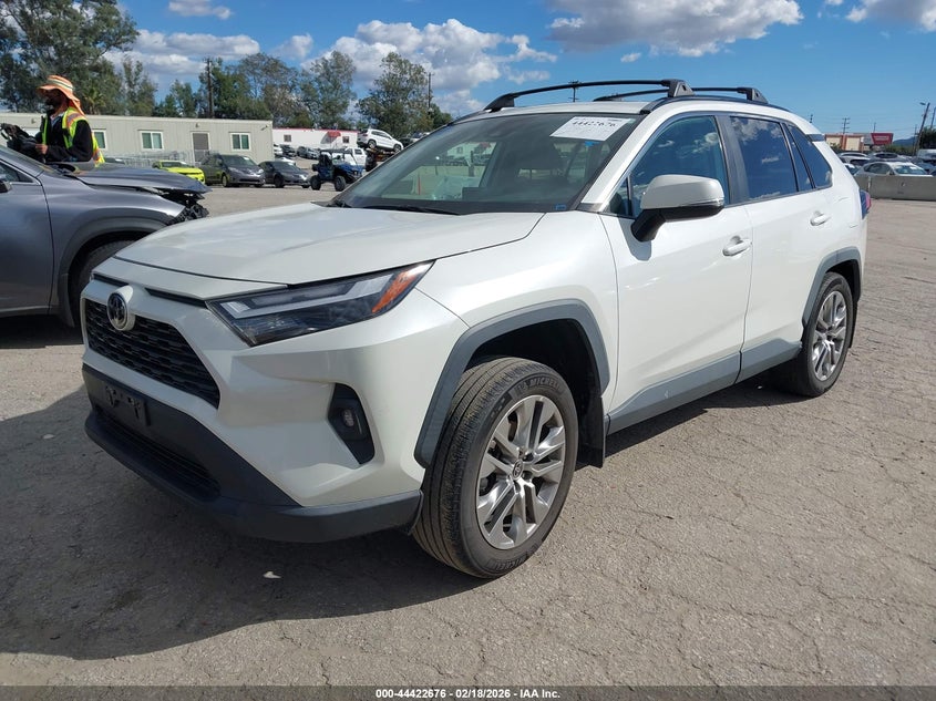 2022 Toyota Rav4 Xle Premium