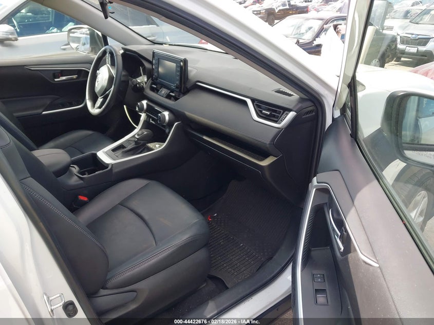 2022 Toyota Rav4 Xle Premium