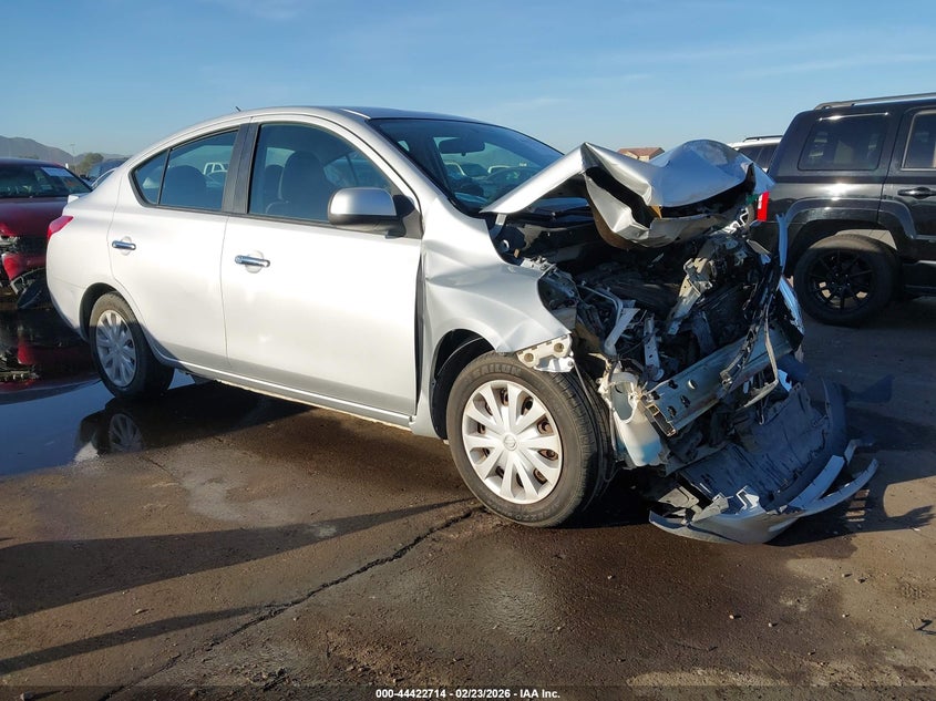 2013 Nissan Versa 1.6 Sv