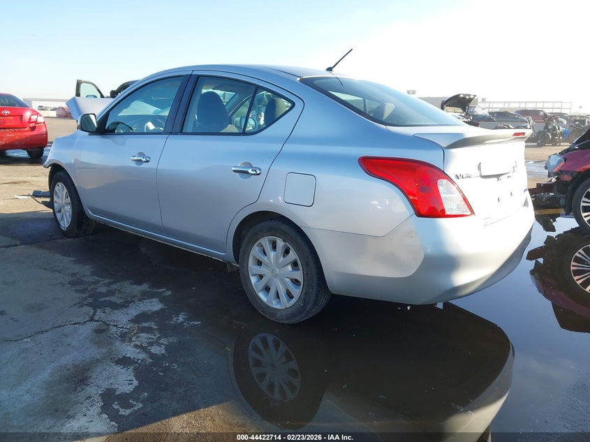 2013 Nissan Versa 1.6 Sv