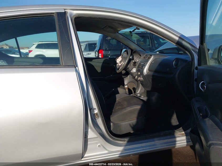 2013 Nissan Versa 1.6 Sv