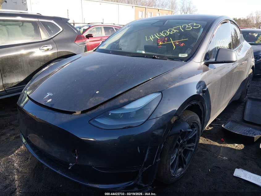 2025 Tesla Model Y Long Range Dual Motor All-Wheel Drive