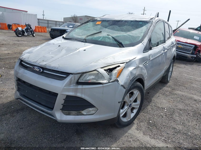 Vin: 1fmcu0g78fua25147, lot: 44919554, ford escape se 20152