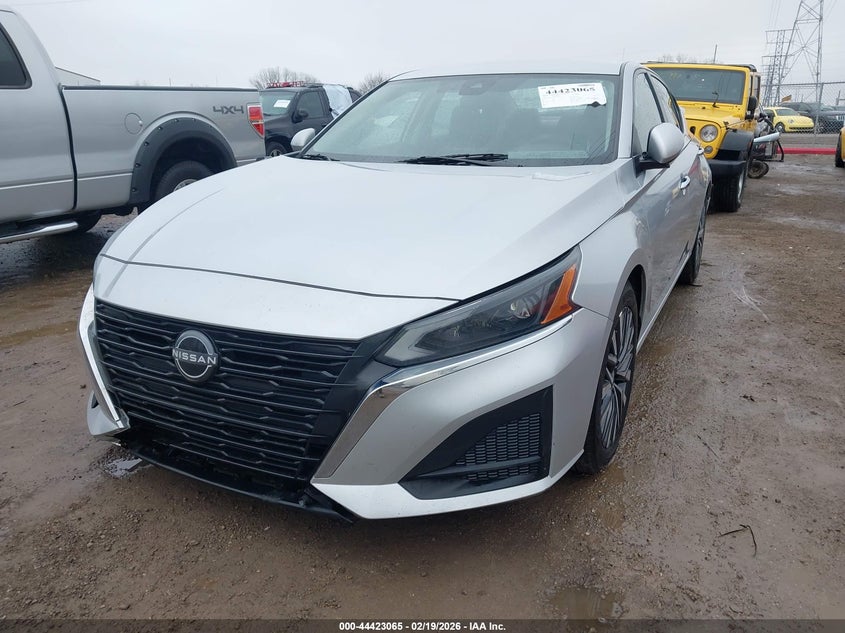 2023 Nissan Altima Sv Fwd