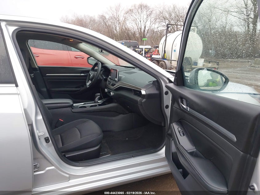 2023 Nissan Altima Sv Fwd