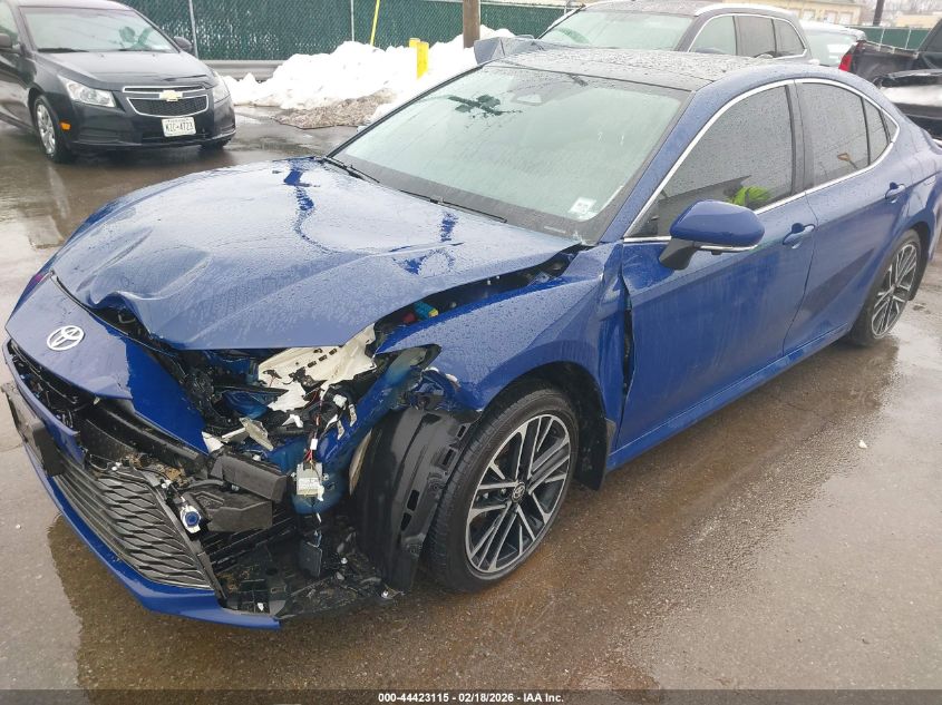 2025 Toyota Camry Xle