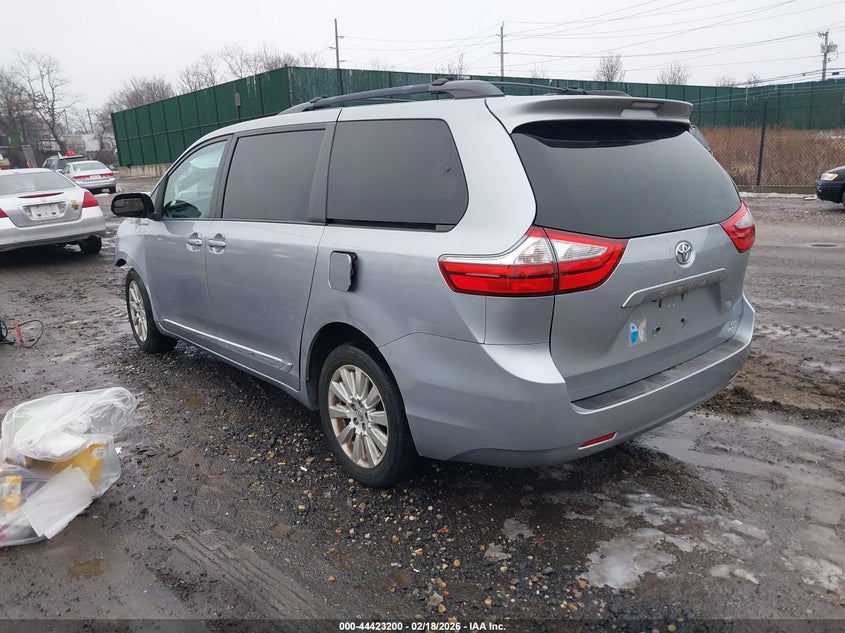 2015 Toyota Sienna Le 7 Passenger