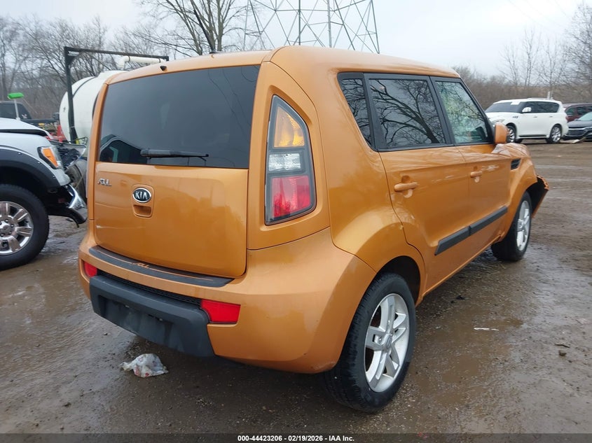 2011 Kia Soul +