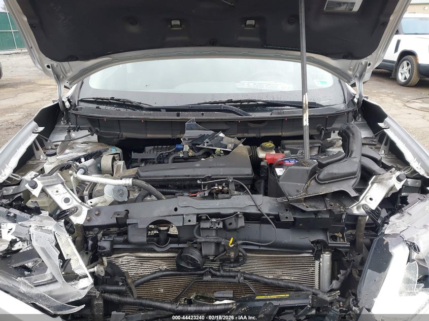 VIN KNMAT2MV4HP552715 2017 NISSAN ROGUE S