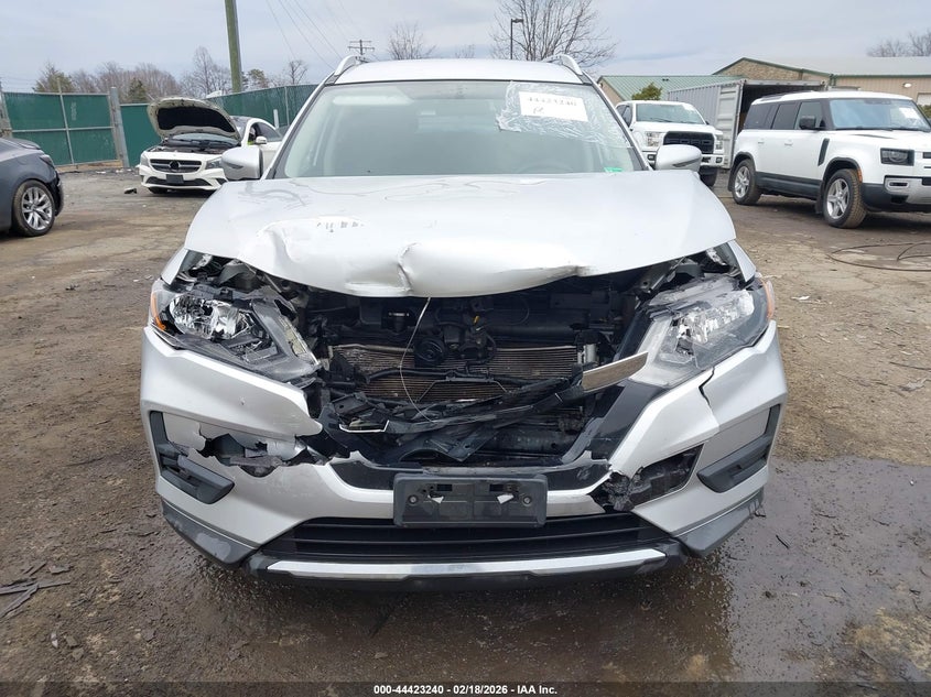 VIN KNMAT2MV4HP552715 2017 NISSAN ROGUE S