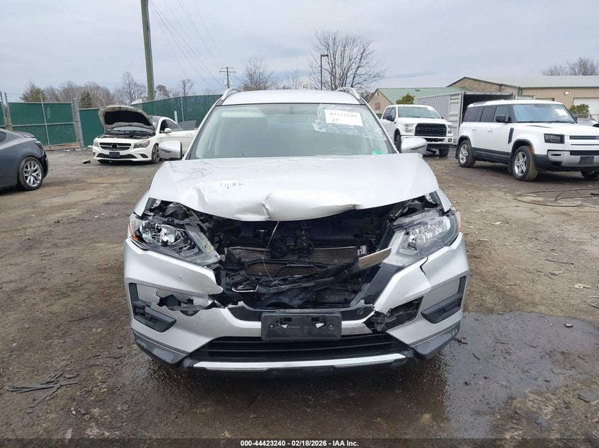VIN KNMAT2MV4HP552715 2017 NISSAN ROGUE S