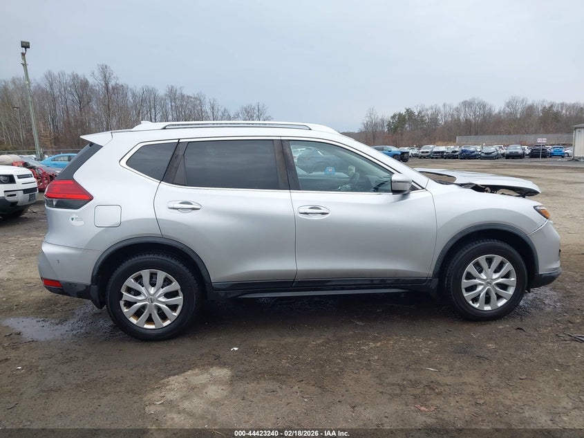 VIN KNMAT2MV4HP552715 2017 NISSAN ROGUE S
