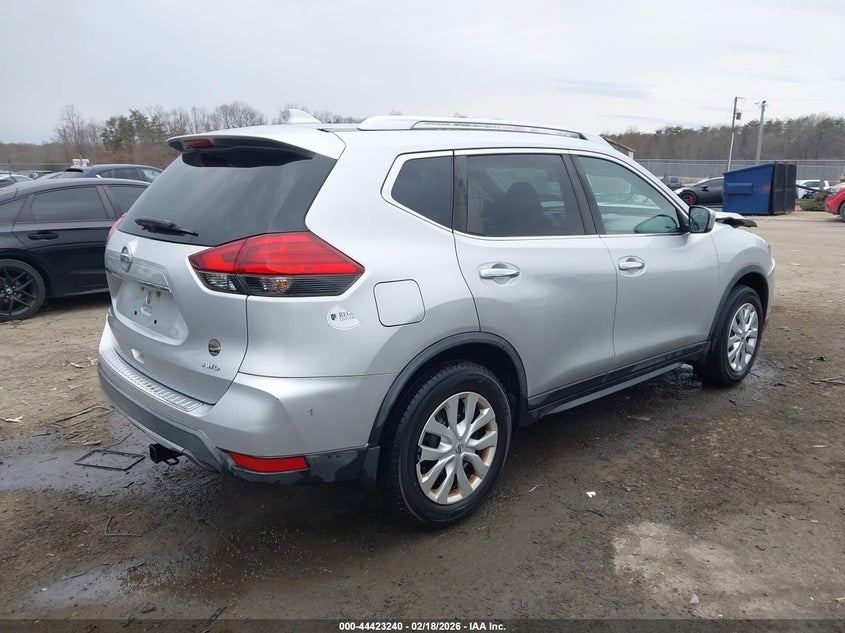 VIN KNMAT2MV4HP552715 2017 NISSAN ROGUE S