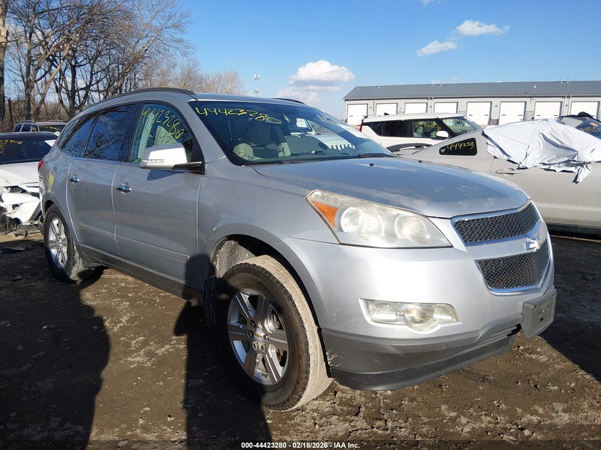 2011 CHEVROLET TRAVERSE 2LT