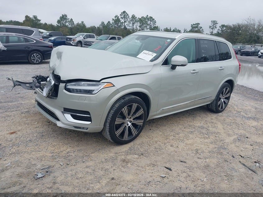 2022 Volvo Xc90 T6 Inscription 6 Passenger