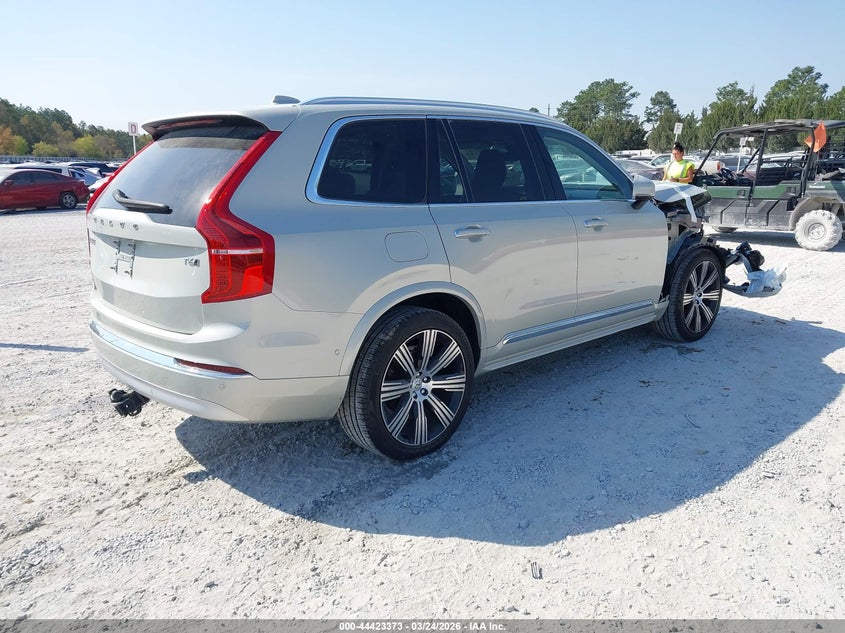 2022 Volvo Xc90 T6 Inscription 6 Passenger