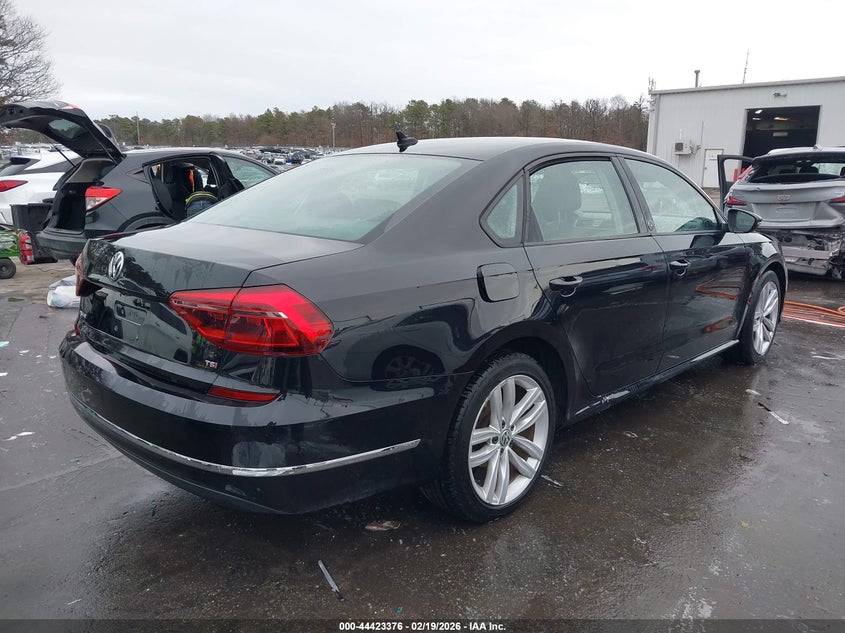 2019 Volkswagen Passat 2.0T Wolfsburg Edition