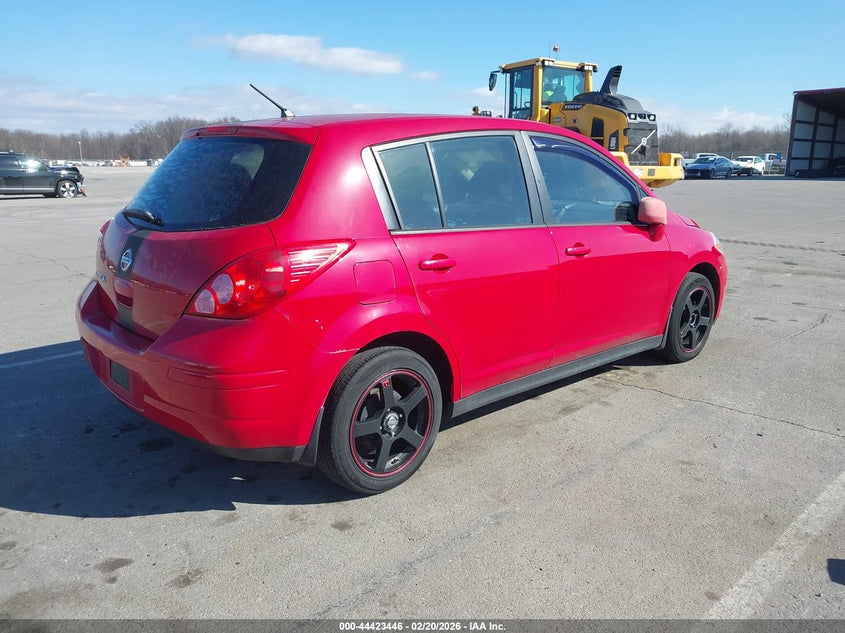 2011 Nissan Versa 1.8S