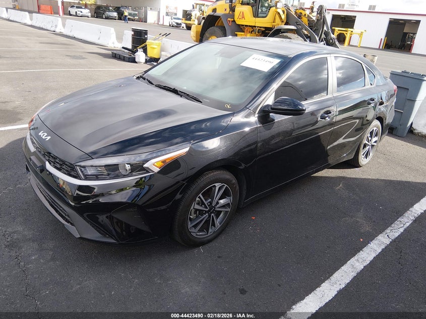 2024 Kia Forte Lxs