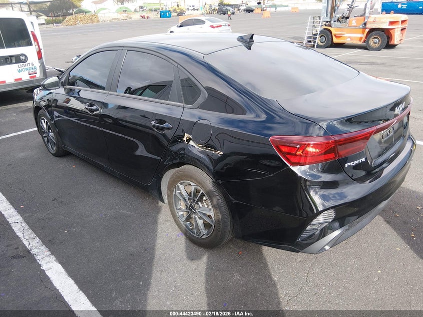 2024 Kia Forte Lxs