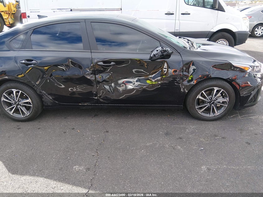 VIN 3KPF24AD7RE801509 2024 KIA FORTE LXS