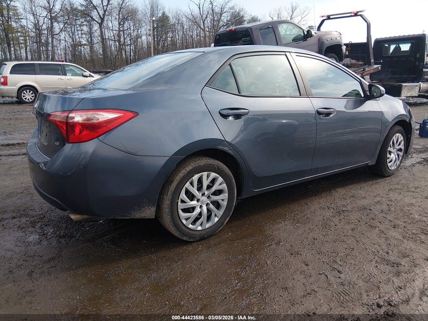VIN 2T1BURHE5JC039501 2018 TOYOTA COROLLA LE