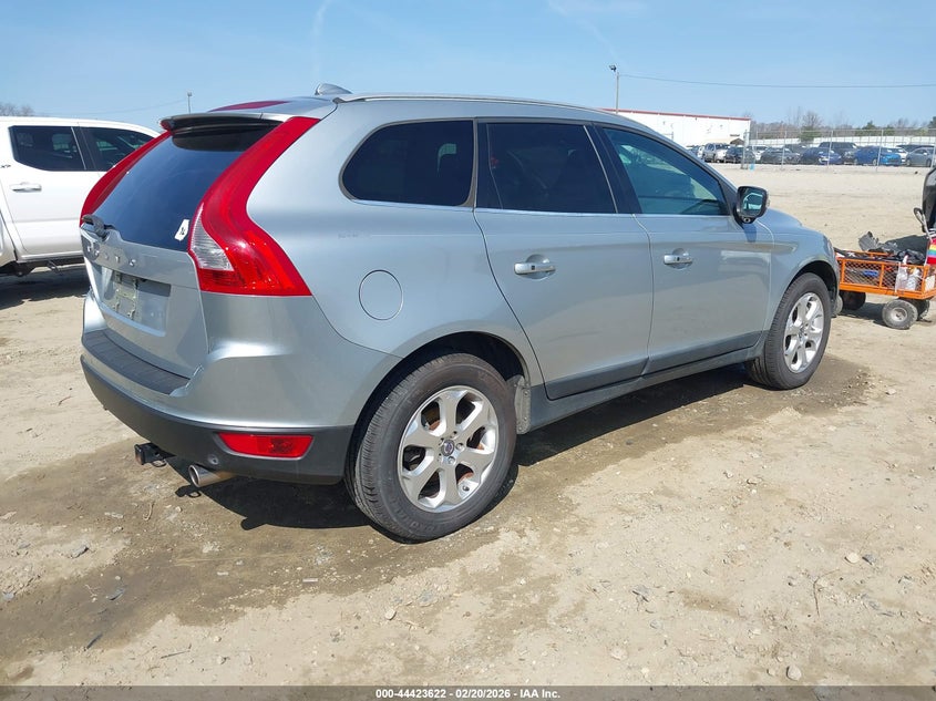 2013 Volvo Xc60 3.2 Platinum