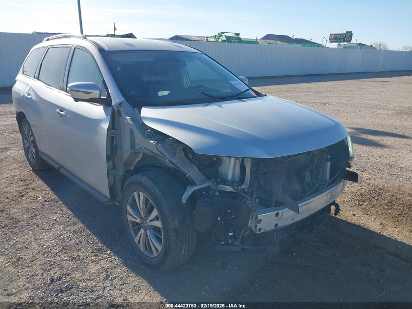 2019 Nissan Pathfinder Sl
