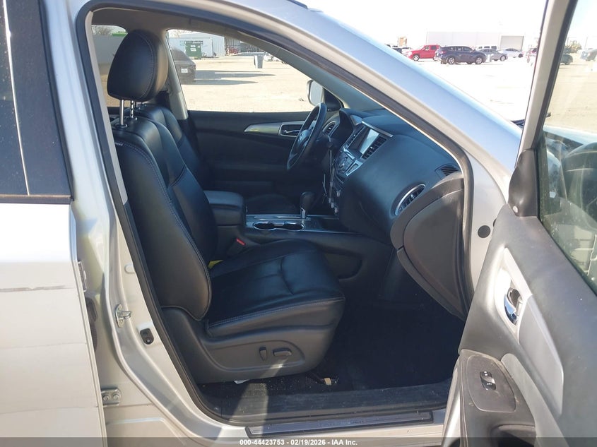 2019 Nissan Pathfinder Sl